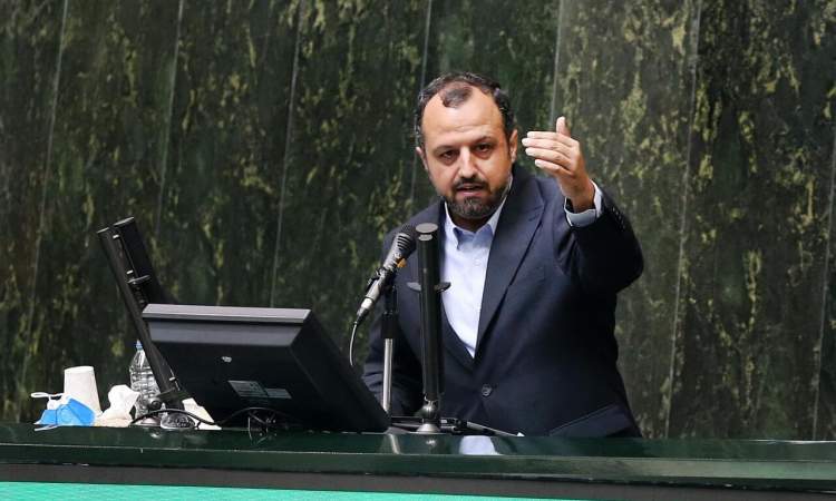 خاندوزی: انقلابی در واگذاری اموال بانک‌ها ایجاد می‌کنیم