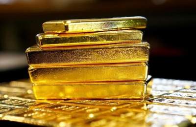 اوج‌گیری دلار مانع رشد طلا شد