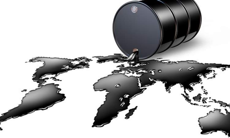 رویترز: قیمت نفت تا پایان سال به 90 دلار می‌رسد
